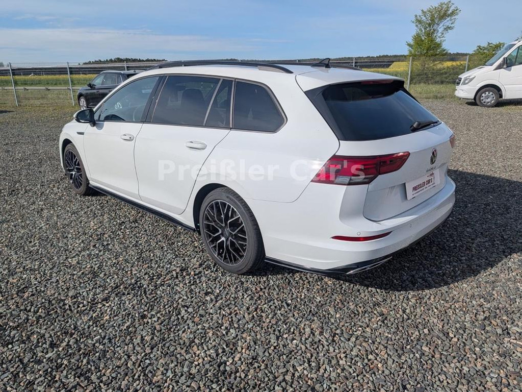 Volkswagen Golf Variant R-Line 1.5 TSI Golf VIII ACT
