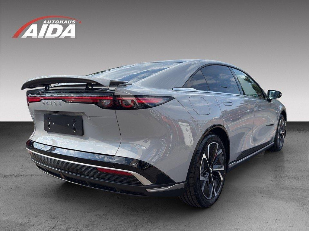 Mazda 6e