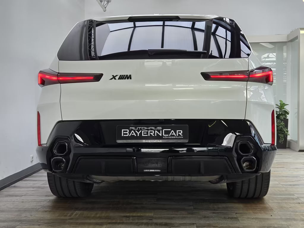 BMW XM