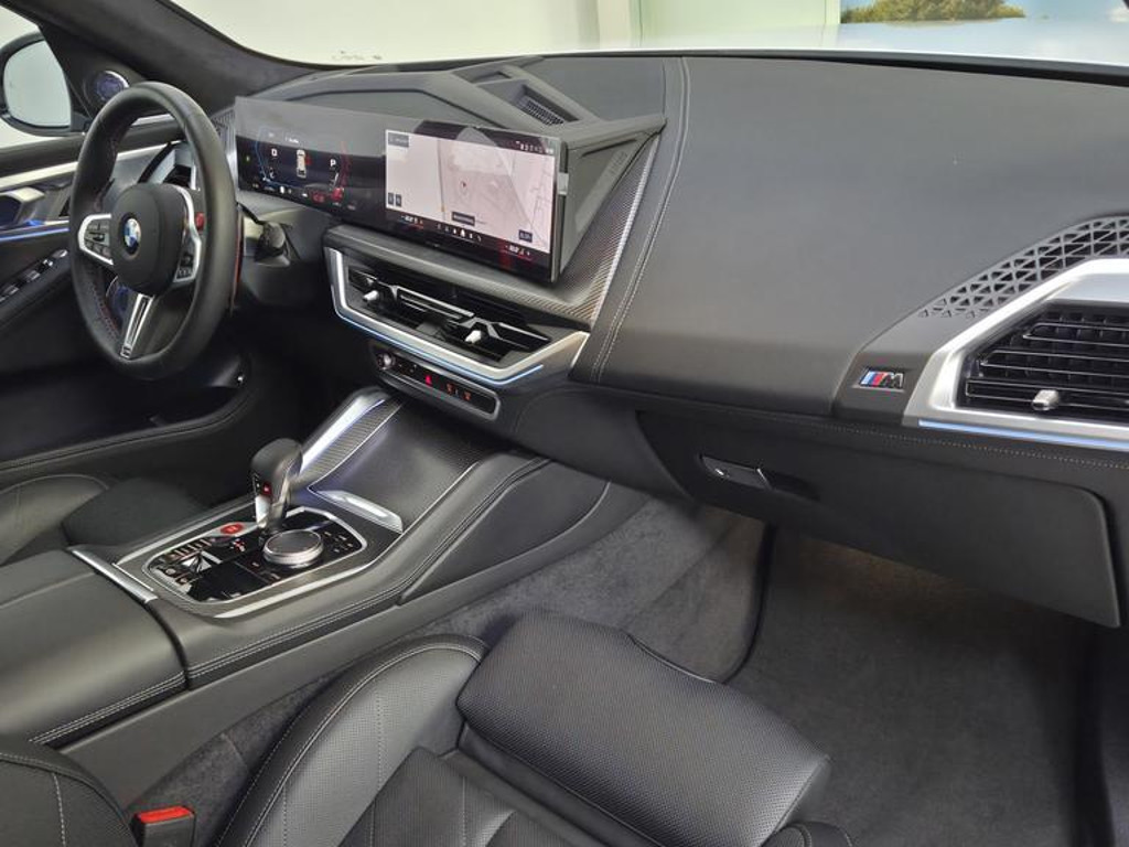 BMW XM