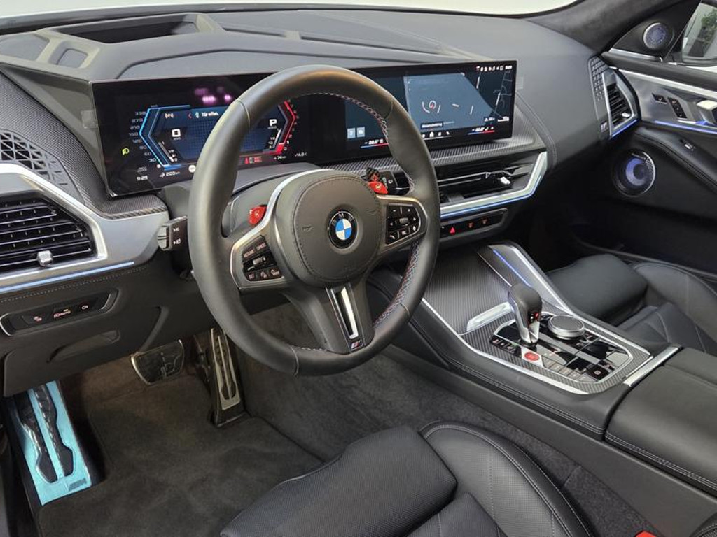 BMW XM