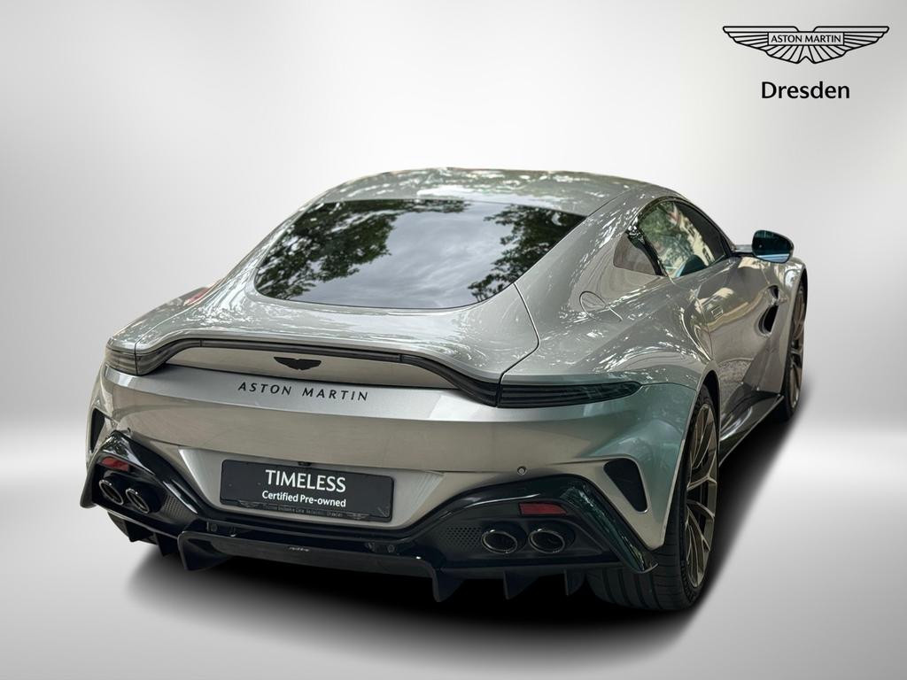 Aston Martin V8 Vantage