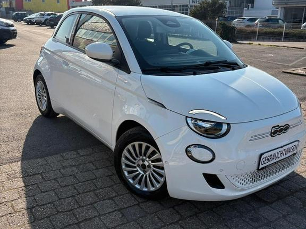 Fiat 500e 42kWh 118PS - CarPlay, RFK, PDC, SHZ