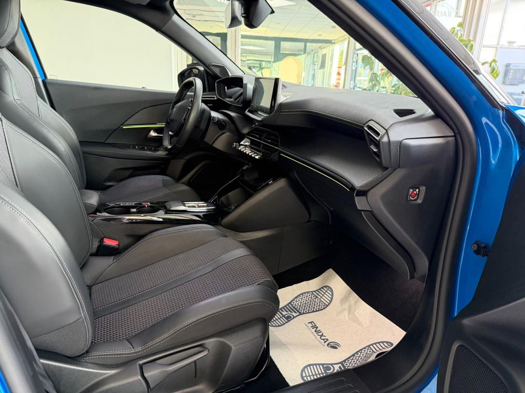 Peugeot e-2008