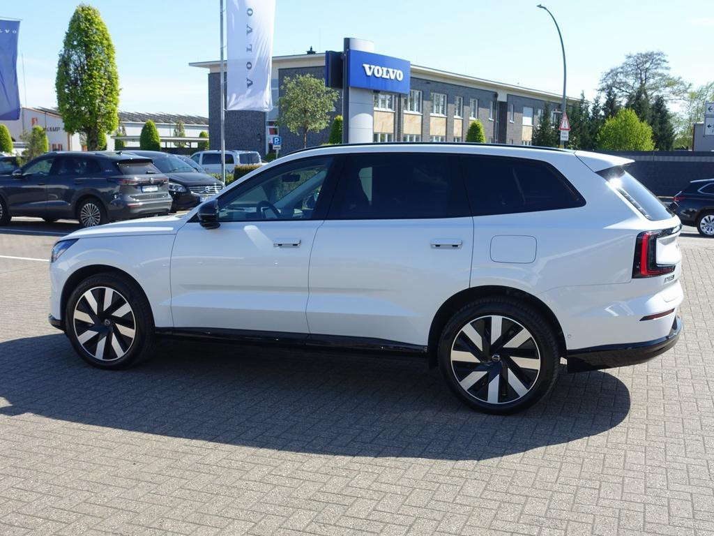 Volvo EX90
