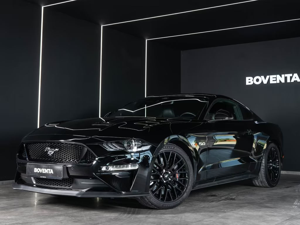 Ford Mustang Fastback GT 5.0 V8