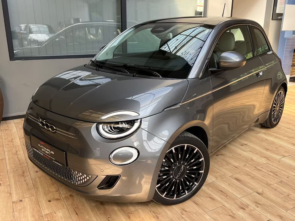 Fiat 500e La Prima