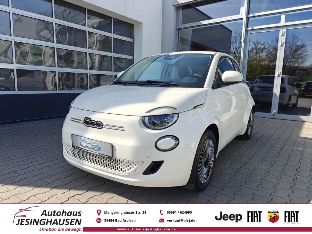 Fiat 500e Komfortpaket+Rückfahrkam. +Apple CarPl+Andr