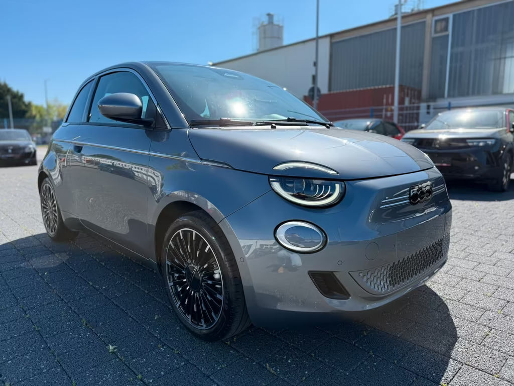 Fiat 500e La Prima by Bocelli