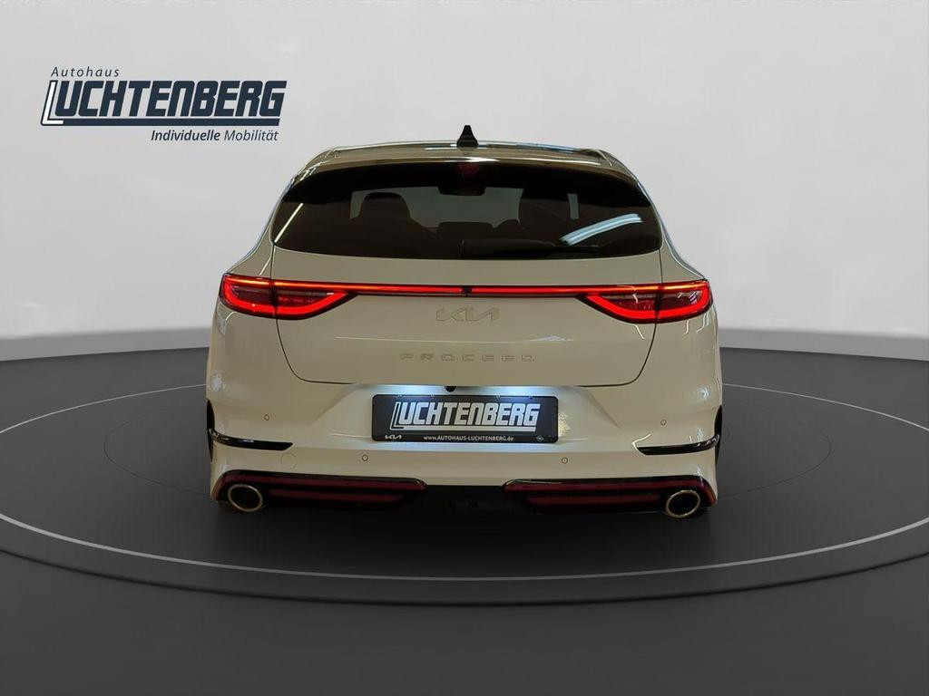 Kia ProCeed