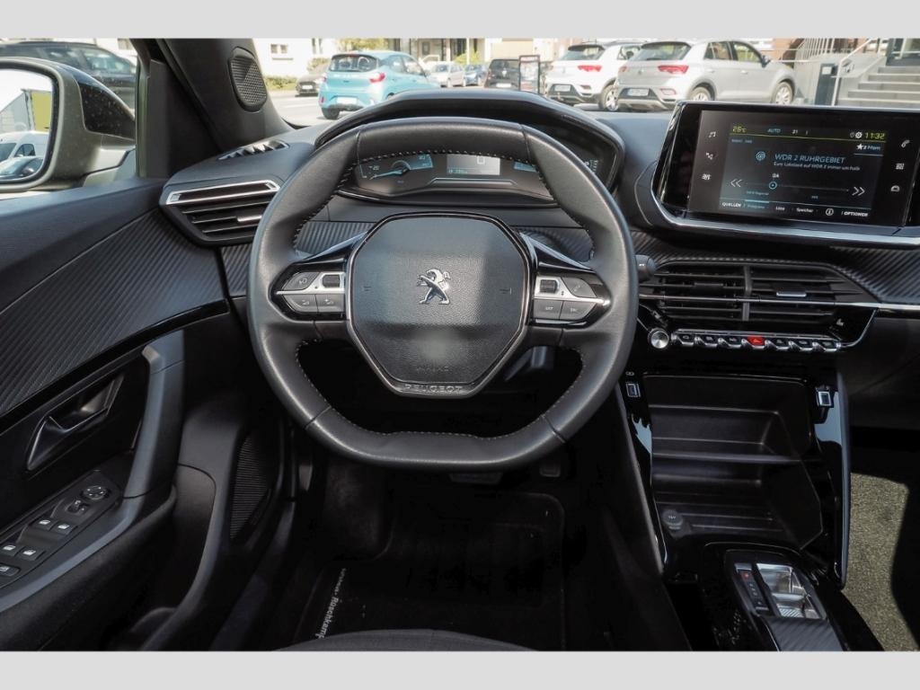 Peugeot e-2008