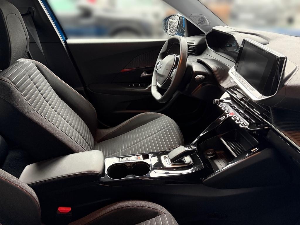 Peugeot e-2008