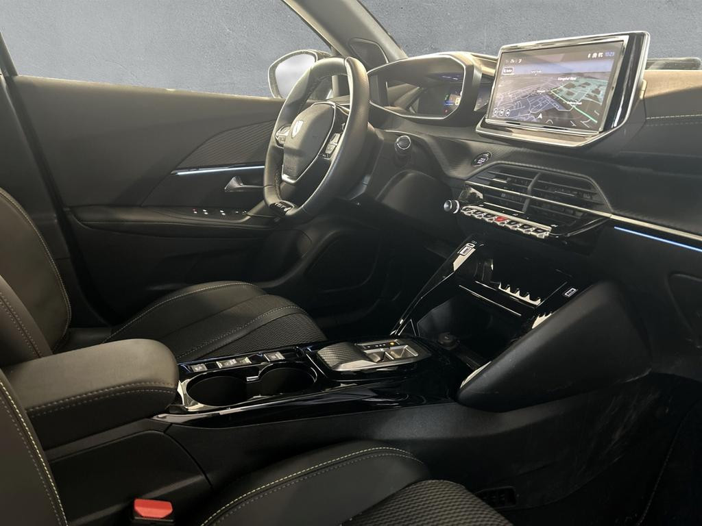 Peugeot e-2008