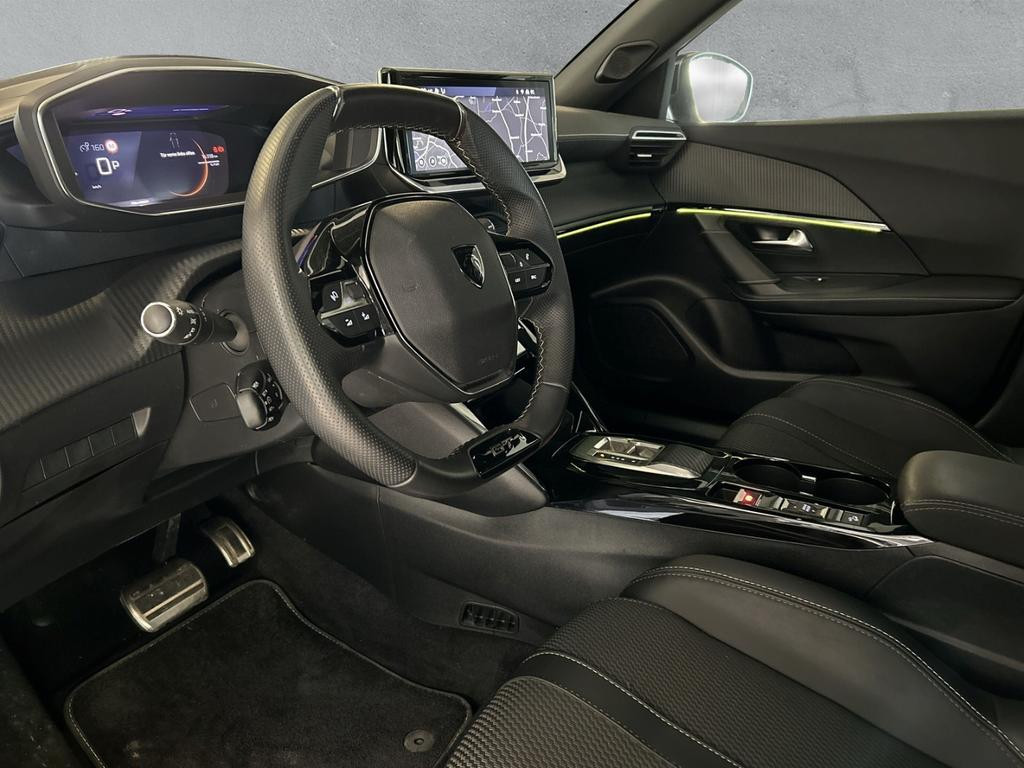 Peugeot e-2008