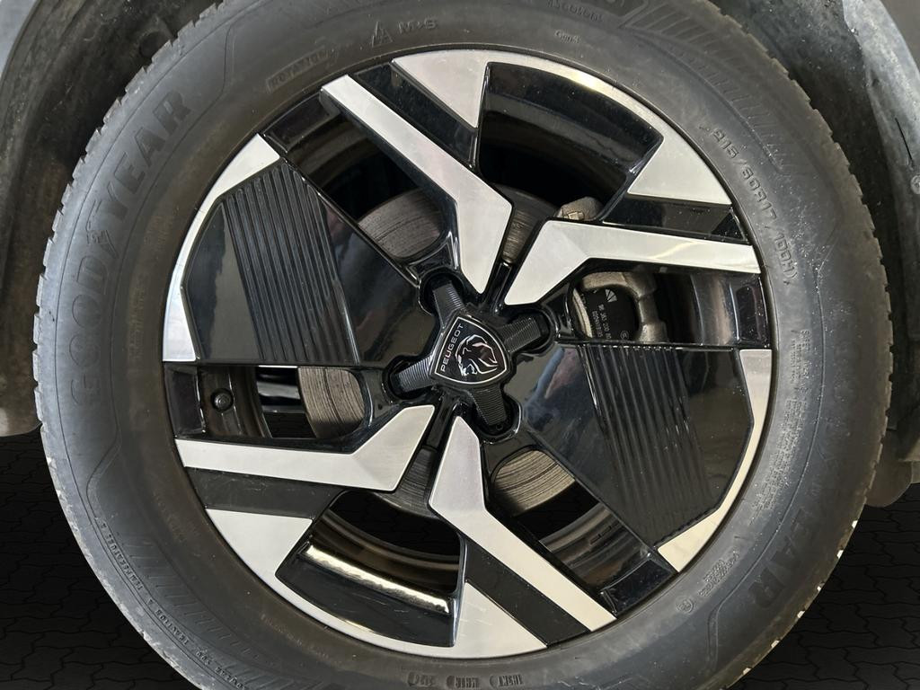 Peugeot e-2008