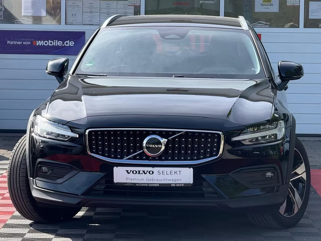 Volvo V60 AWD Plus