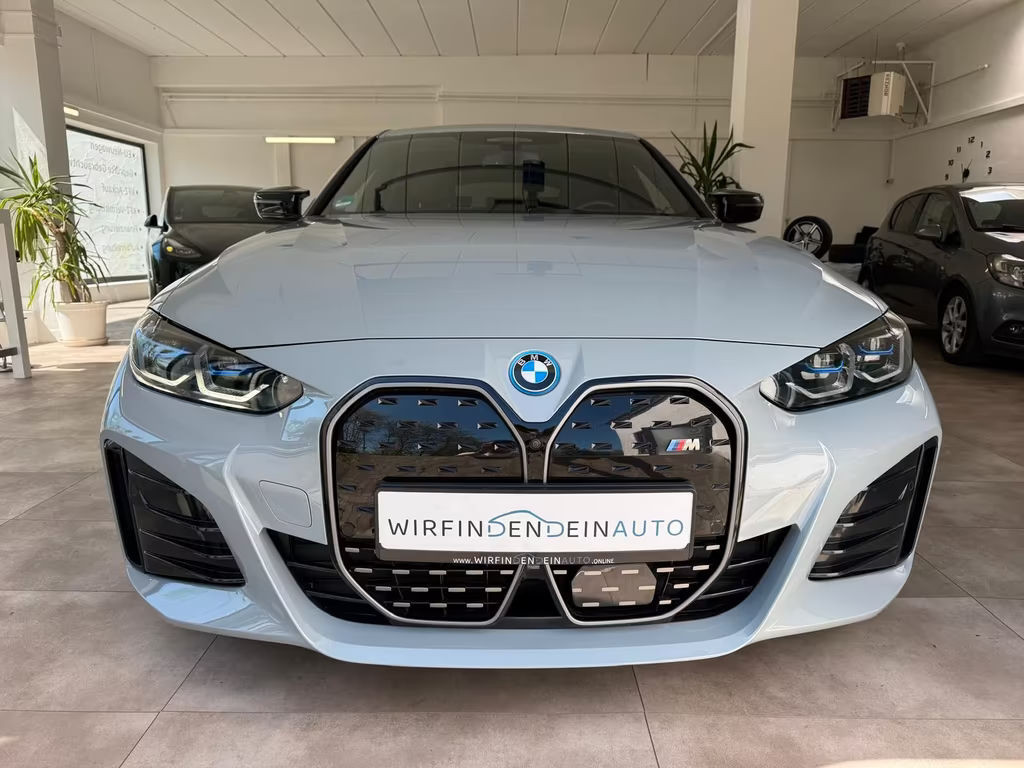 BMW i4 Coupé Gran Coupé Sedan M50