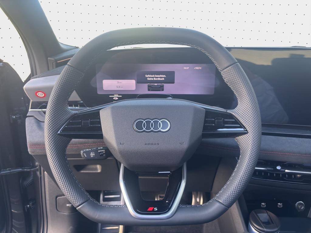 Audi SQ6 e-tron