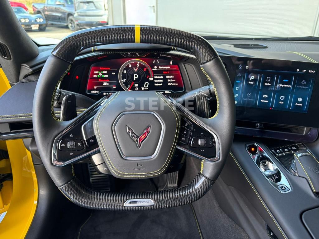 Corvette C8