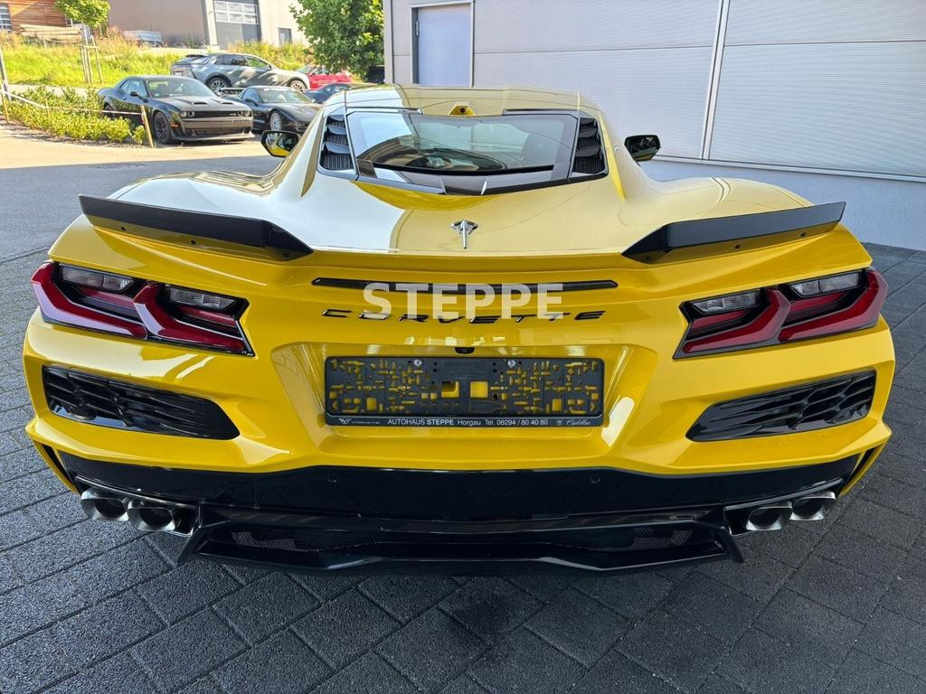 Corvette C8