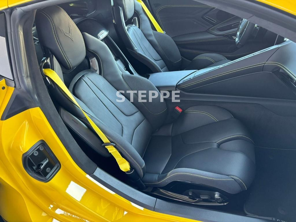 Corvette C8