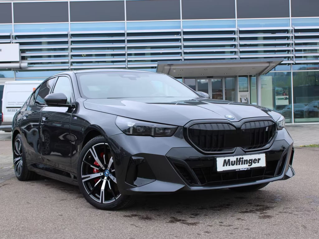 BMW i5