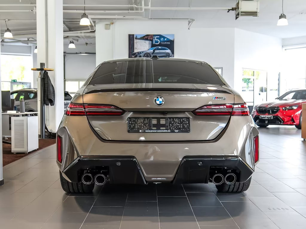 BMW M5