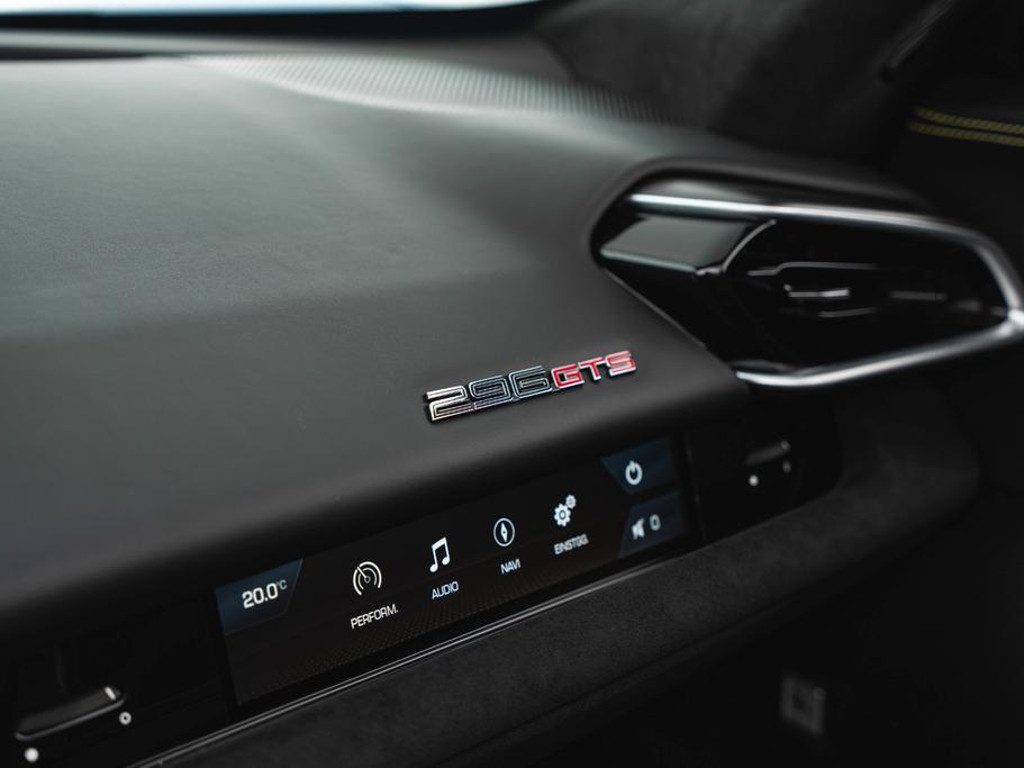 Ferrari 296 GTS