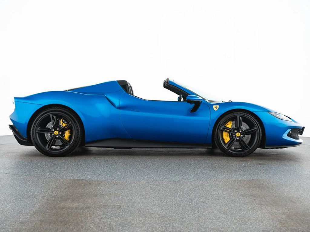 Ferrari 296 GTS