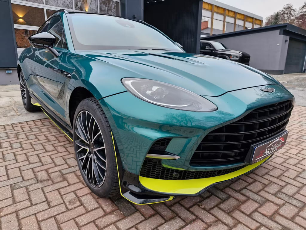 Aston Martin DBX