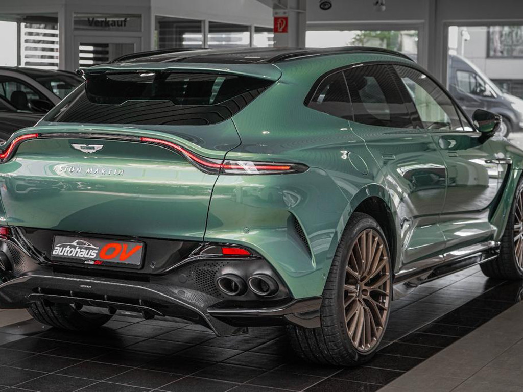 Aston Martin DBX