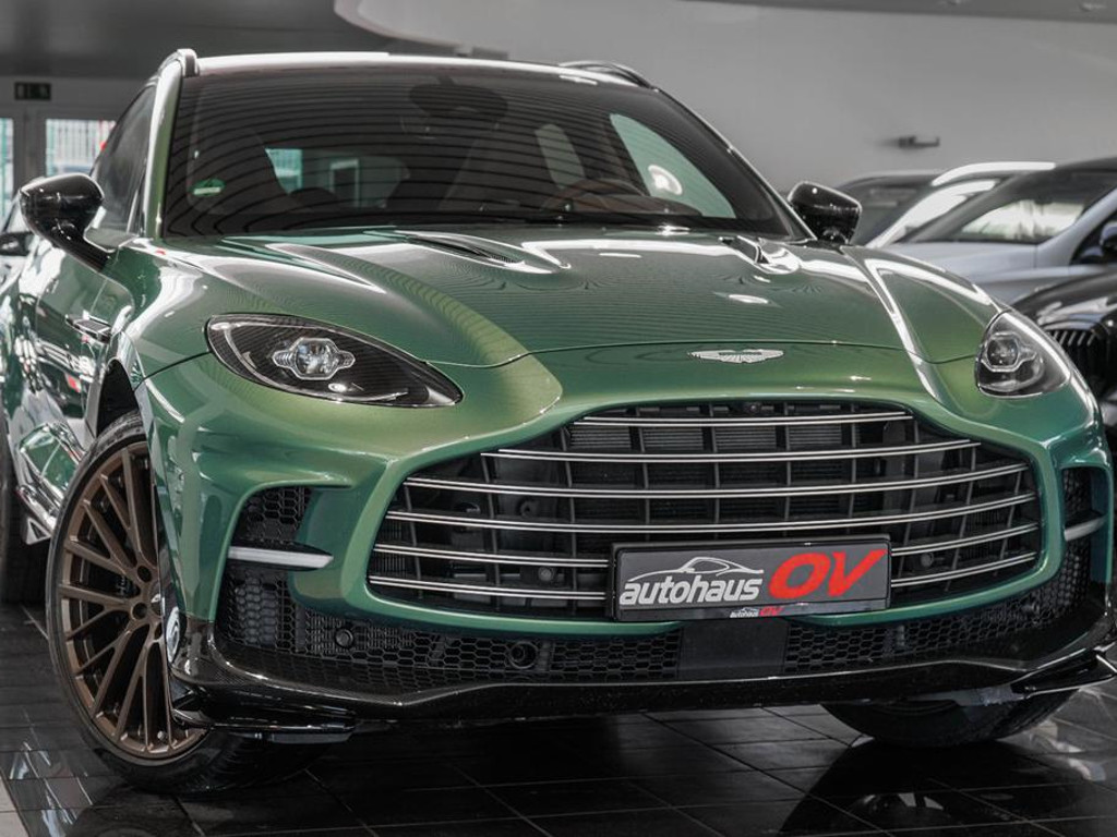 Aston Martin DBX