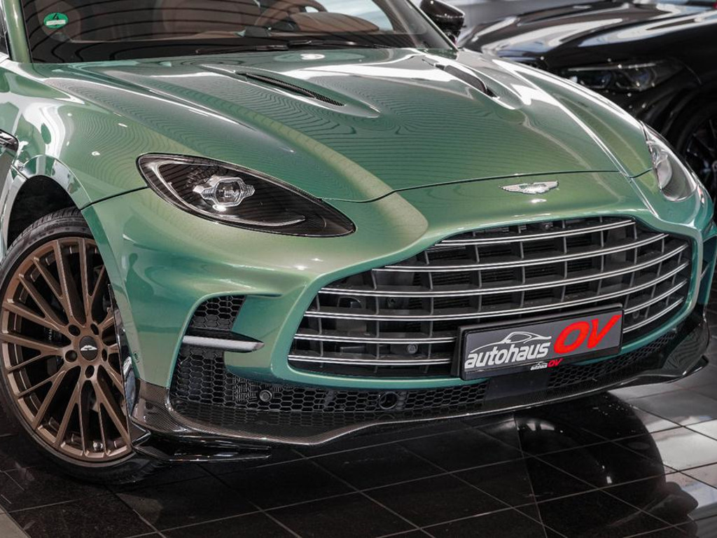 Aston Martin DBX