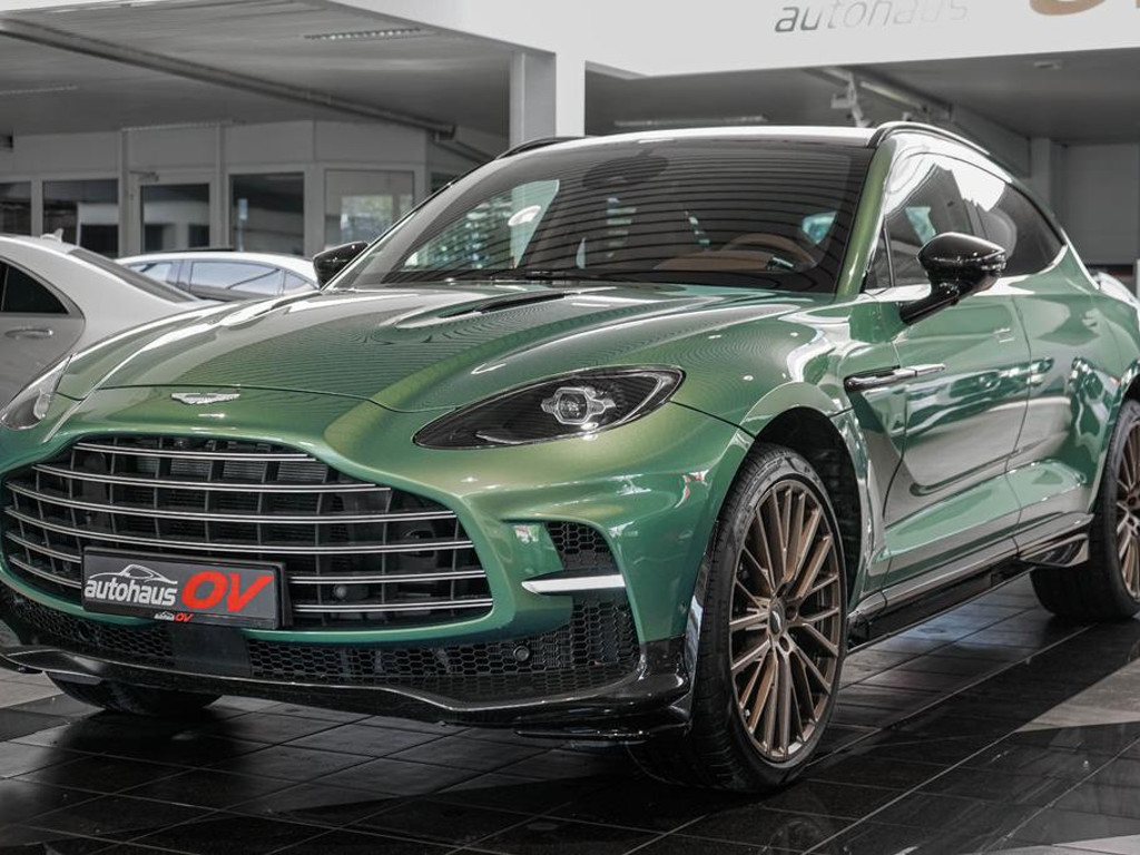 Aston Martin DBX