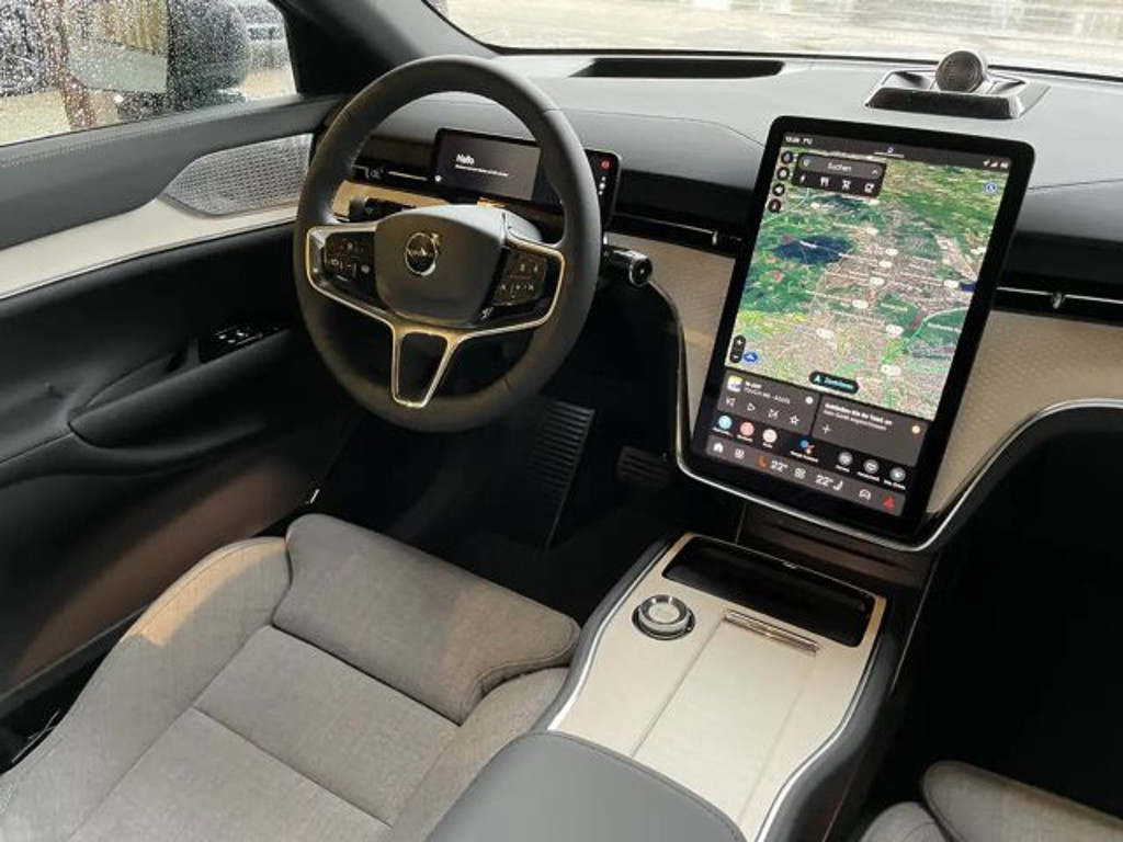 Volvo EX90