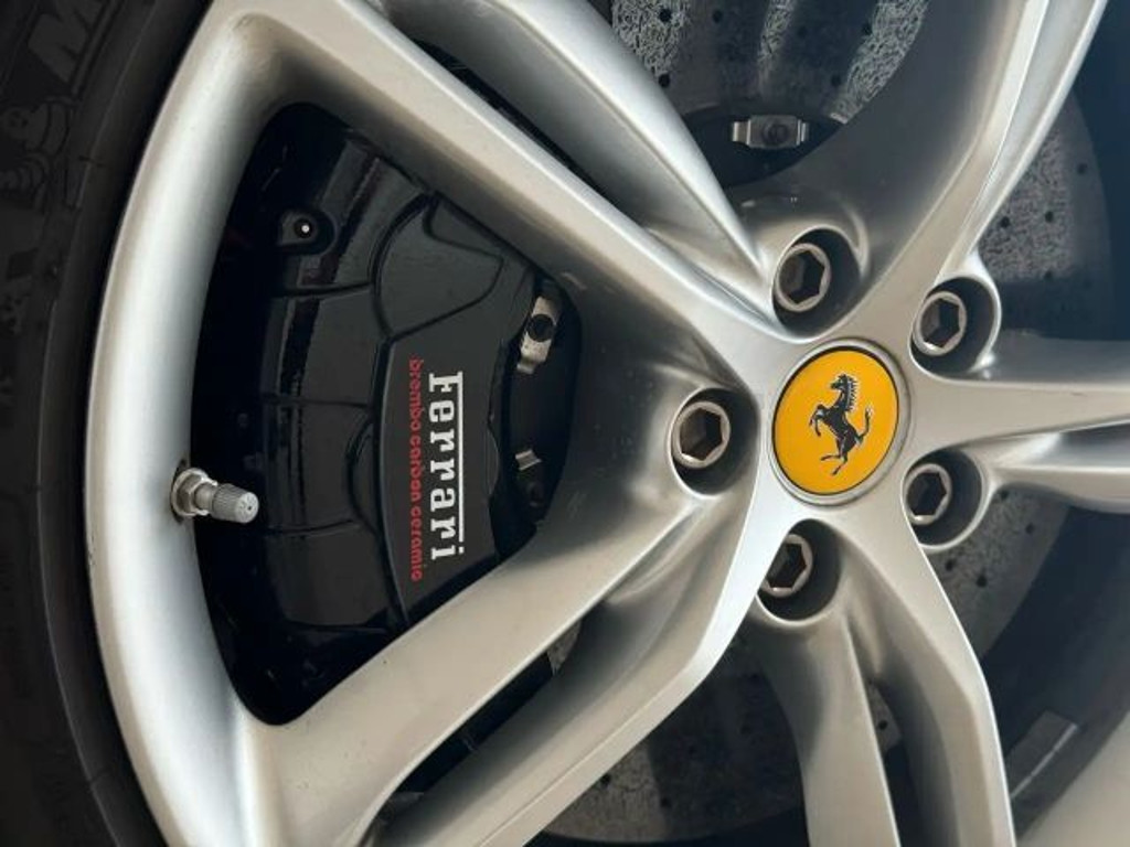 Ferrari 296