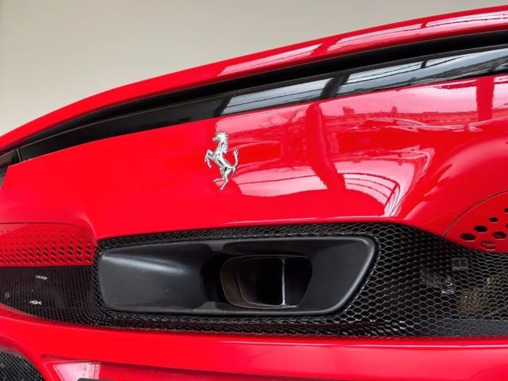 Ferrari 296