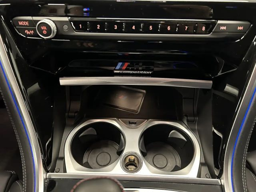 BMW M8