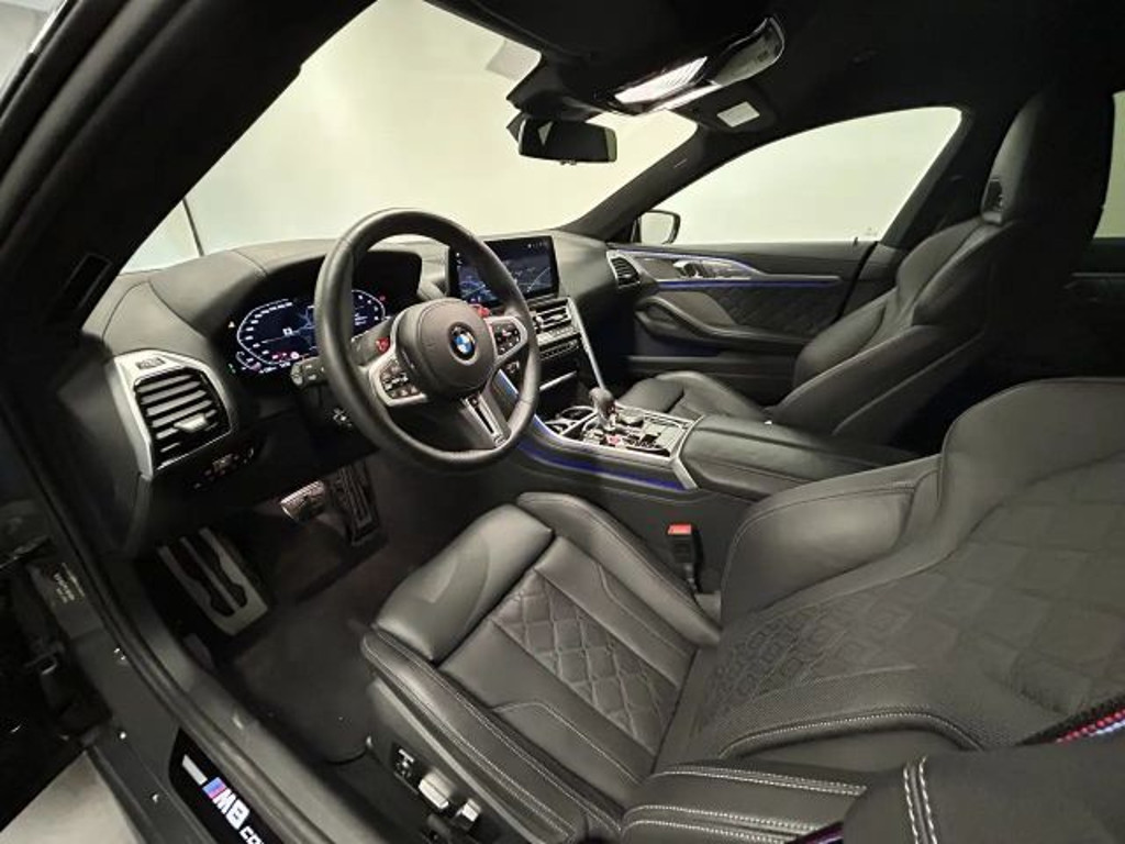 BMW M8