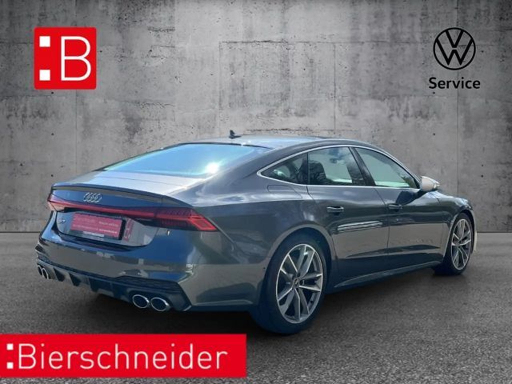 Audi S7