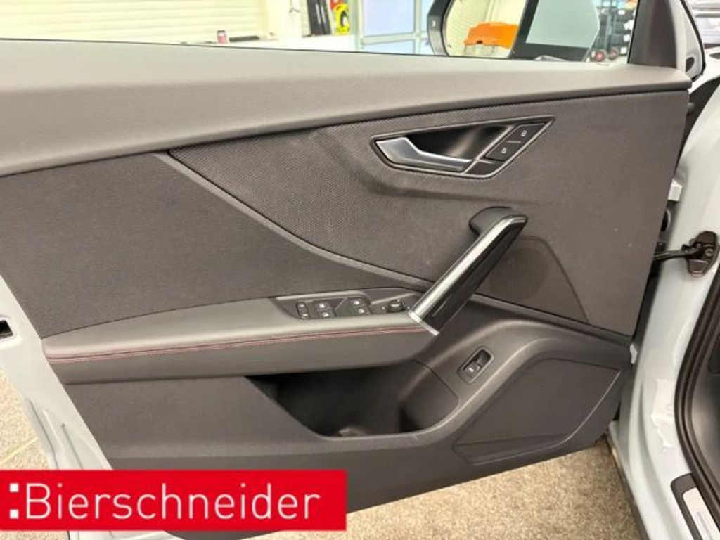 Audi SQ2