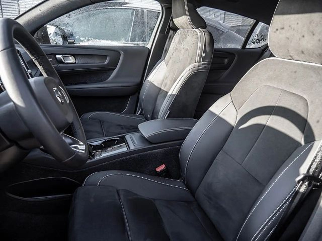 Volvo C40
