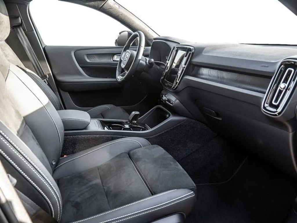 Volvo C40