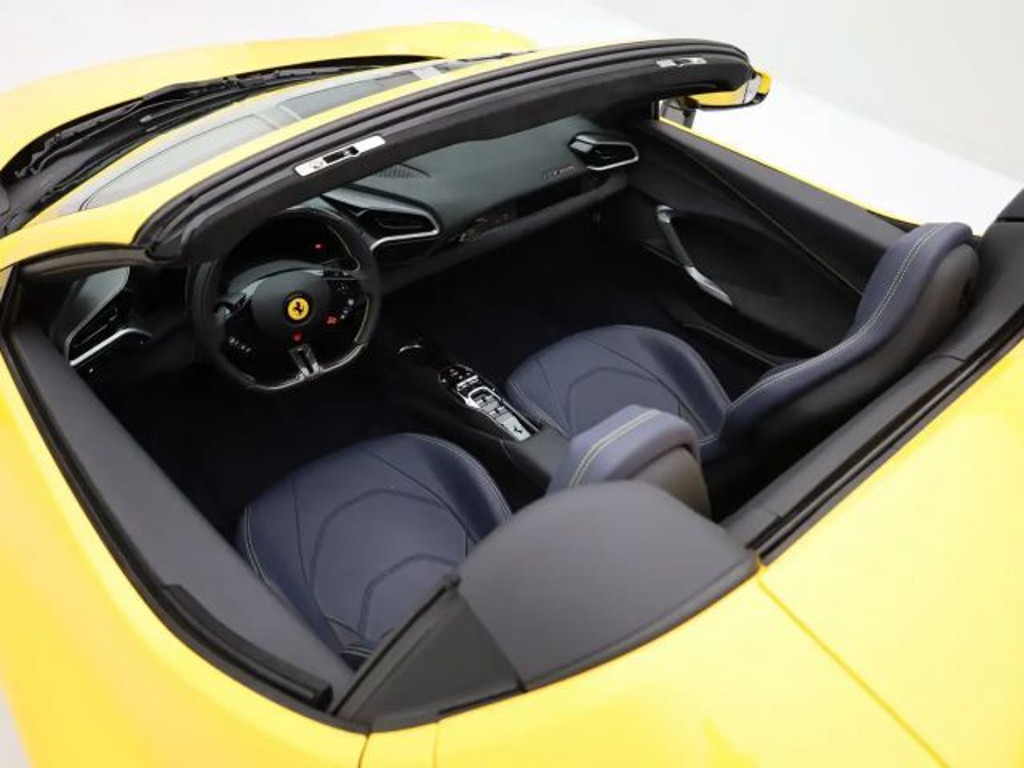 Ferrari 296 GTS