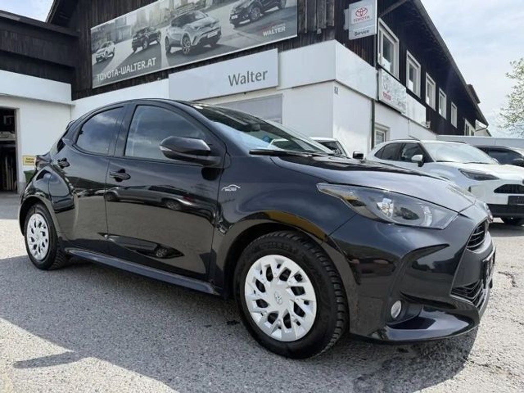 Toyota Yaris Active Hatchback Hybride VVT-i
