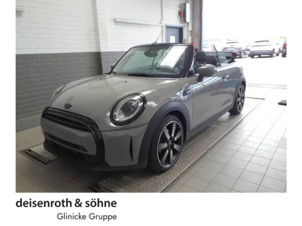 Mini Cooper Cabrio Yours Trim Nav/18"/Black/Premium/A