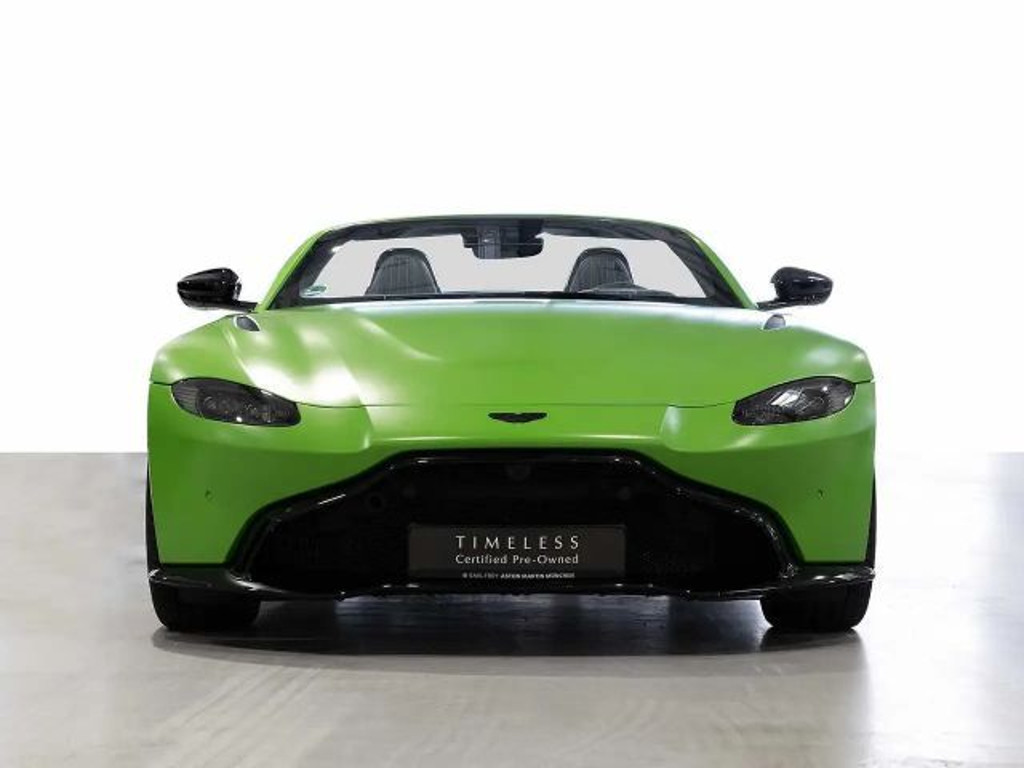 Aston Martin V8