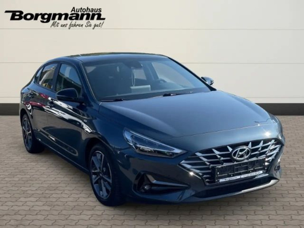 Hyundai i30 Fastback 1.5 LED - Navi - Apple CarPlay - Rückfahr