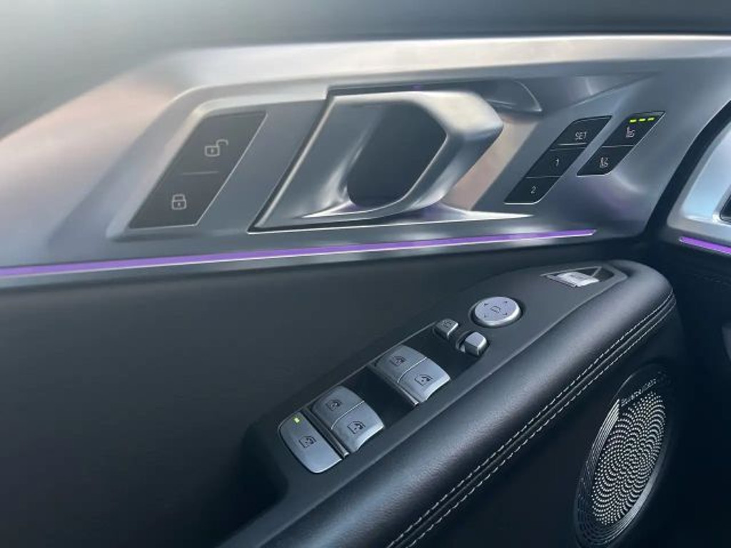 BMW XM