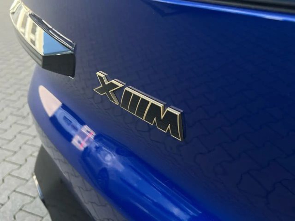 BMW XM